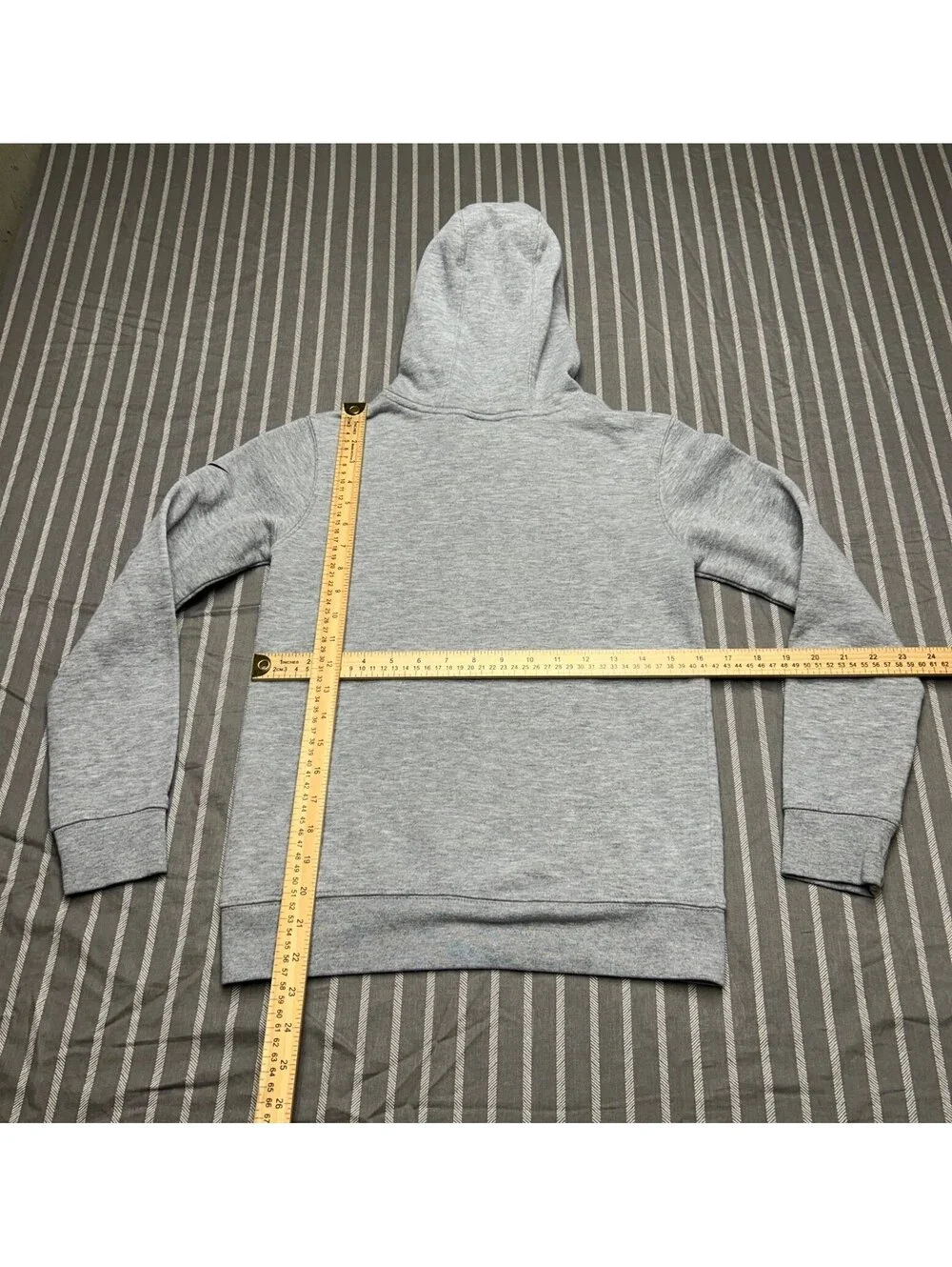 Nike Pittsburgh Steelers NFL Youth Boys Gray Logo Hoodie Size Medium (10/12)